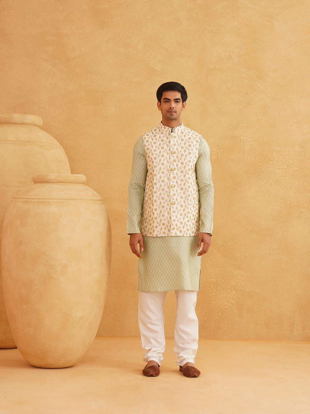 

SOJANYA Ethnic Motifs Woven design Band Collar Kurta With Churidar And Nehru Jacket, Green