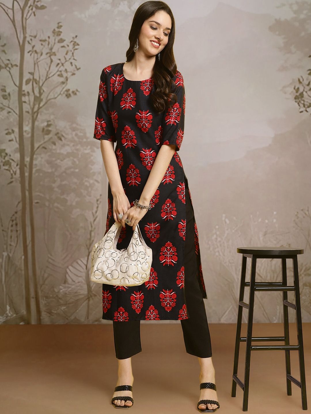 

7Threads Floral Printed Round Neck Straight Kurta With Trouser, Navy blue