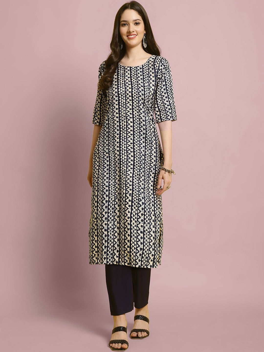 

7Threads Geometric Printed Straight Kurta With Trouser, White