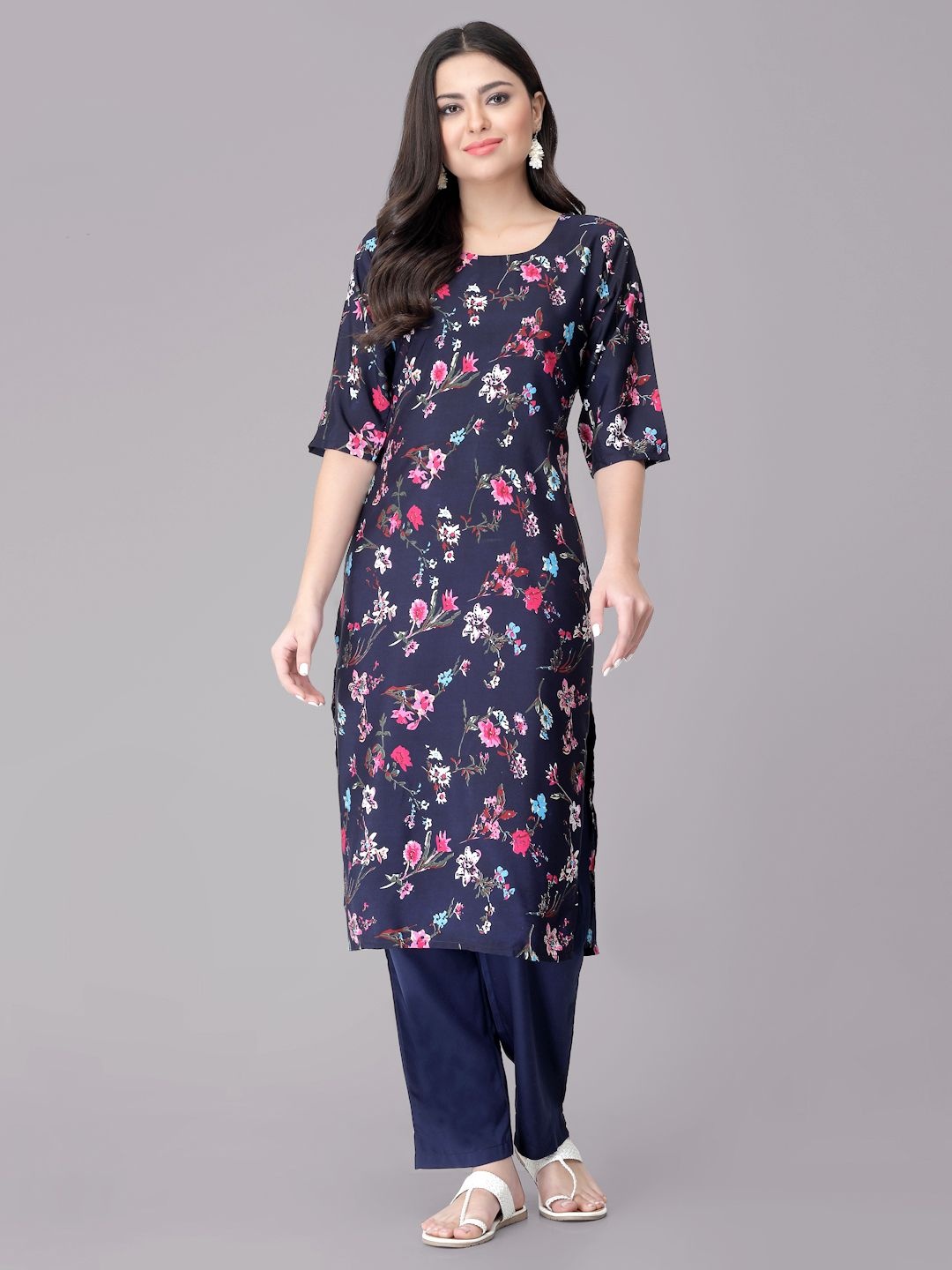 

7Threads Floral Printed Round Neck Straight Kurta With Trousers, Navy blue