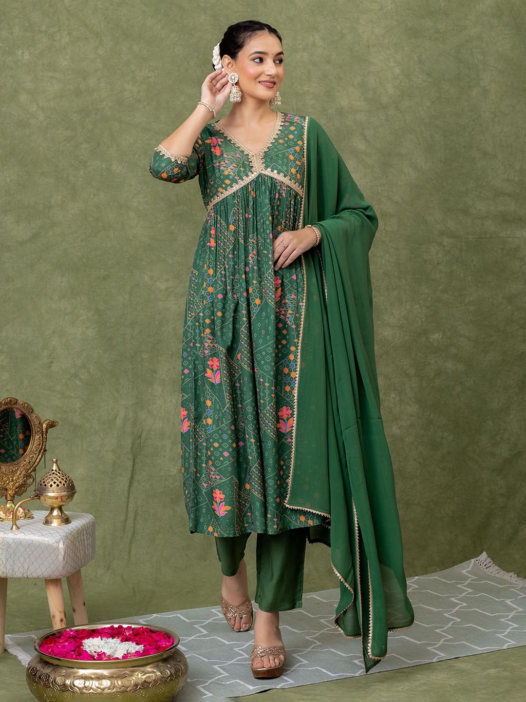 

KASYA Bandhani Printed Empire Sequinned Anarkali Kurta With Trousers And Dupatta, Green