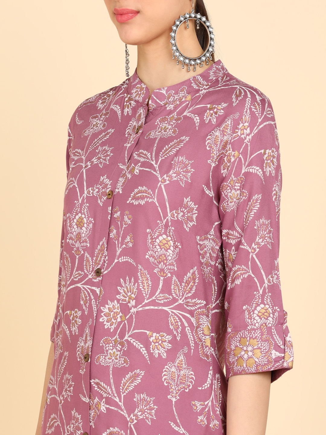 

JAI KURTIES Floral Printed Mandarin Collar A-Line Kurta With Trousers, Purple