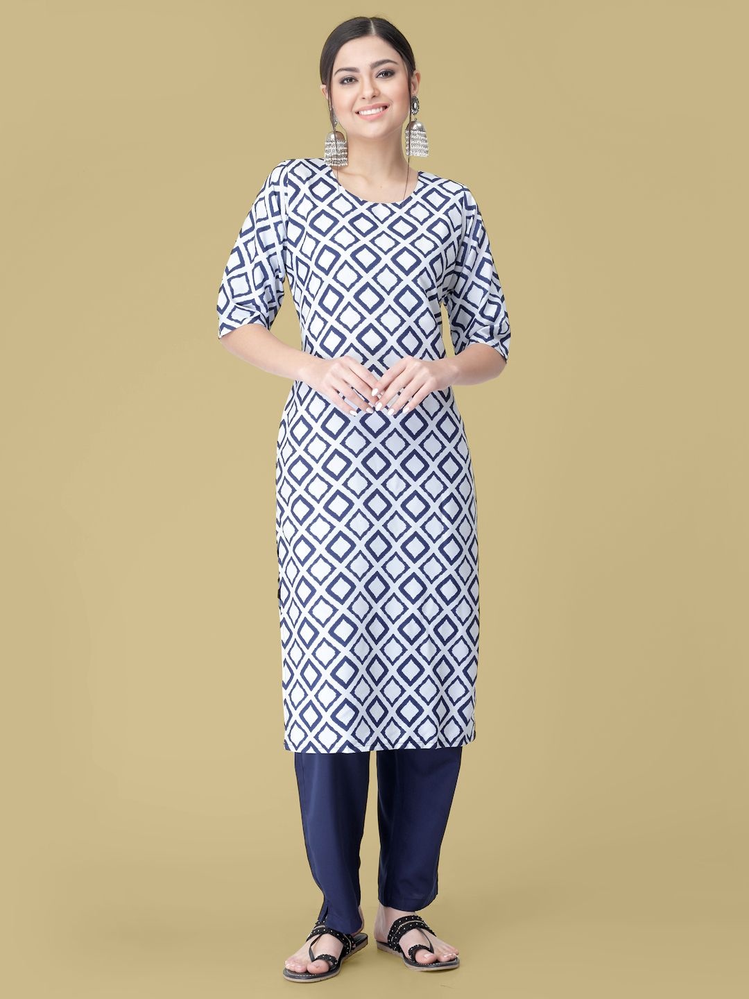 

7Threads Geometric Printed Round Neck Straight Kurta with Trouser, White