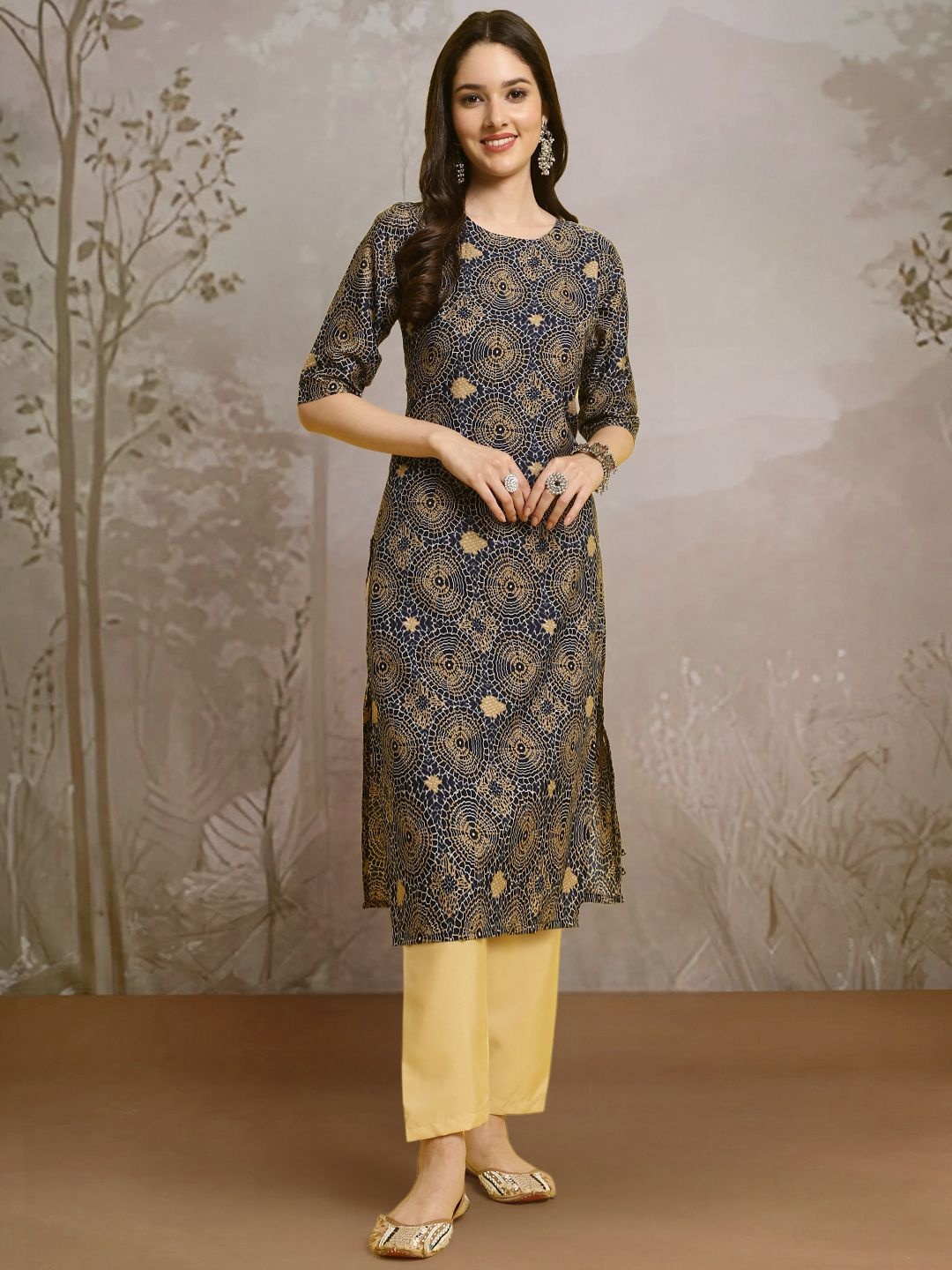 

7Threads Geometric Printed Round Neck Straight Kurta With Trousers, Navy blue