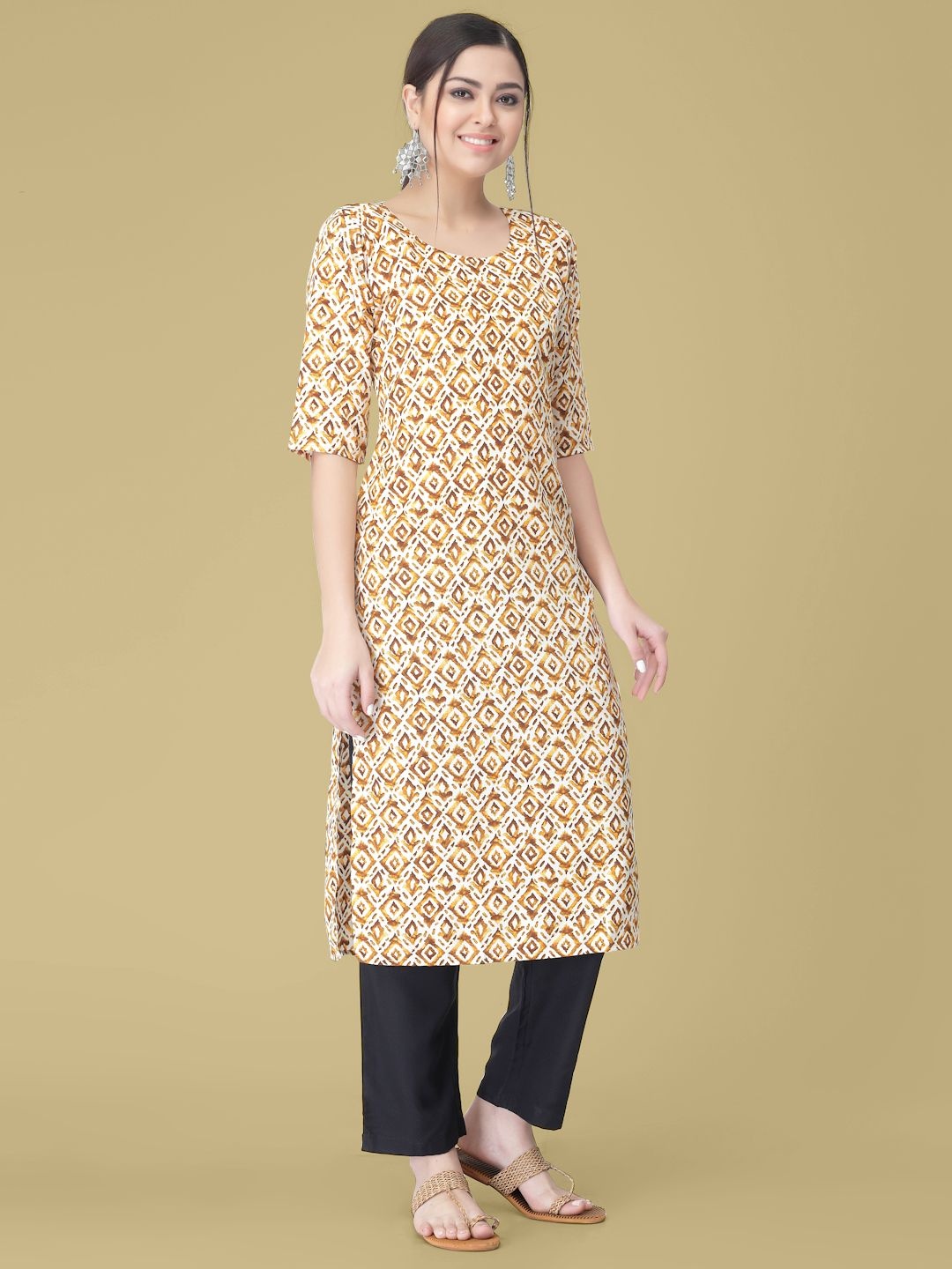 

7Threads Geometric Printed Round Neck Regular Straight Kurta With Trouser, Beige