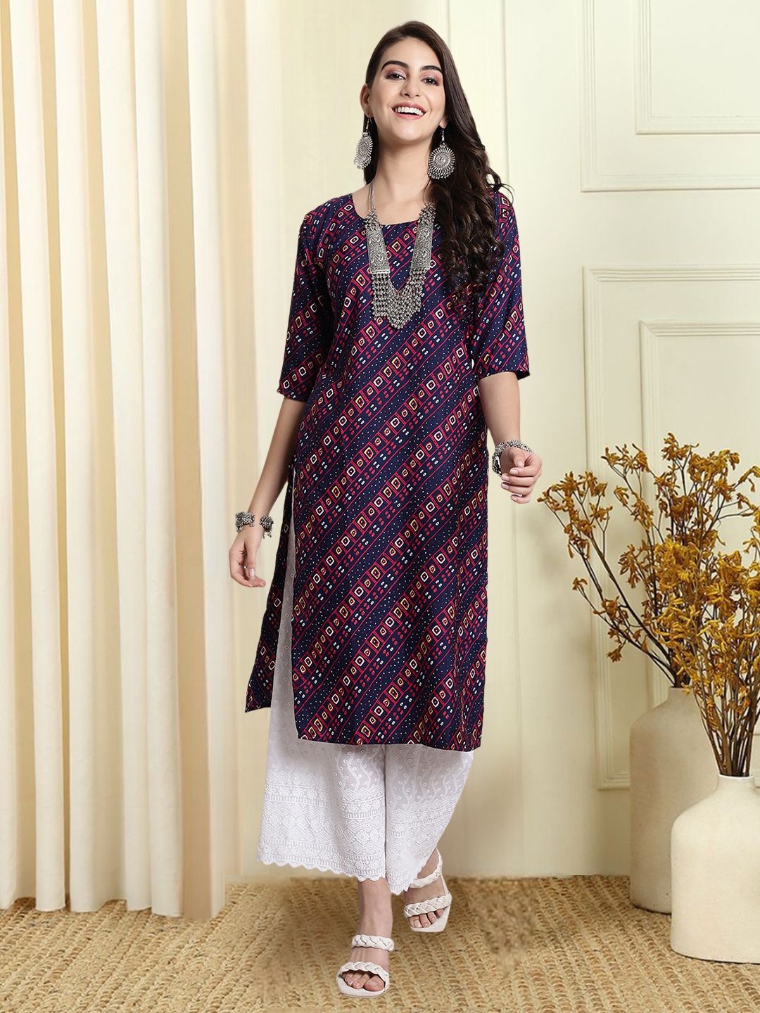 

7Threads Ethnic Motifs Printed Round Neck Straight Kurta, Blue