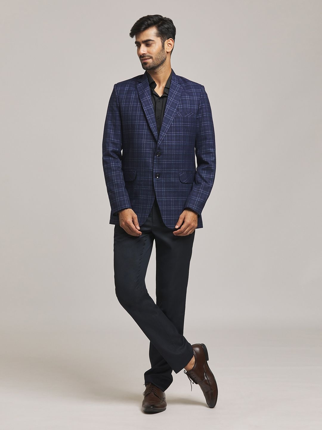 

Aryavir Malhotra Checked Single-Breasted Notched Lapel Collar Regular Fit Formal Blazer, Blue