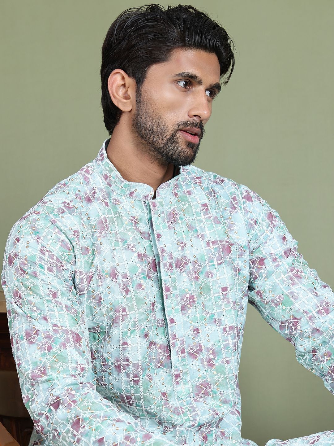 

Anouk White Ethnic Motifs Embroidered Mandarin Collar Sequinned Straight Kurta With Pyjama