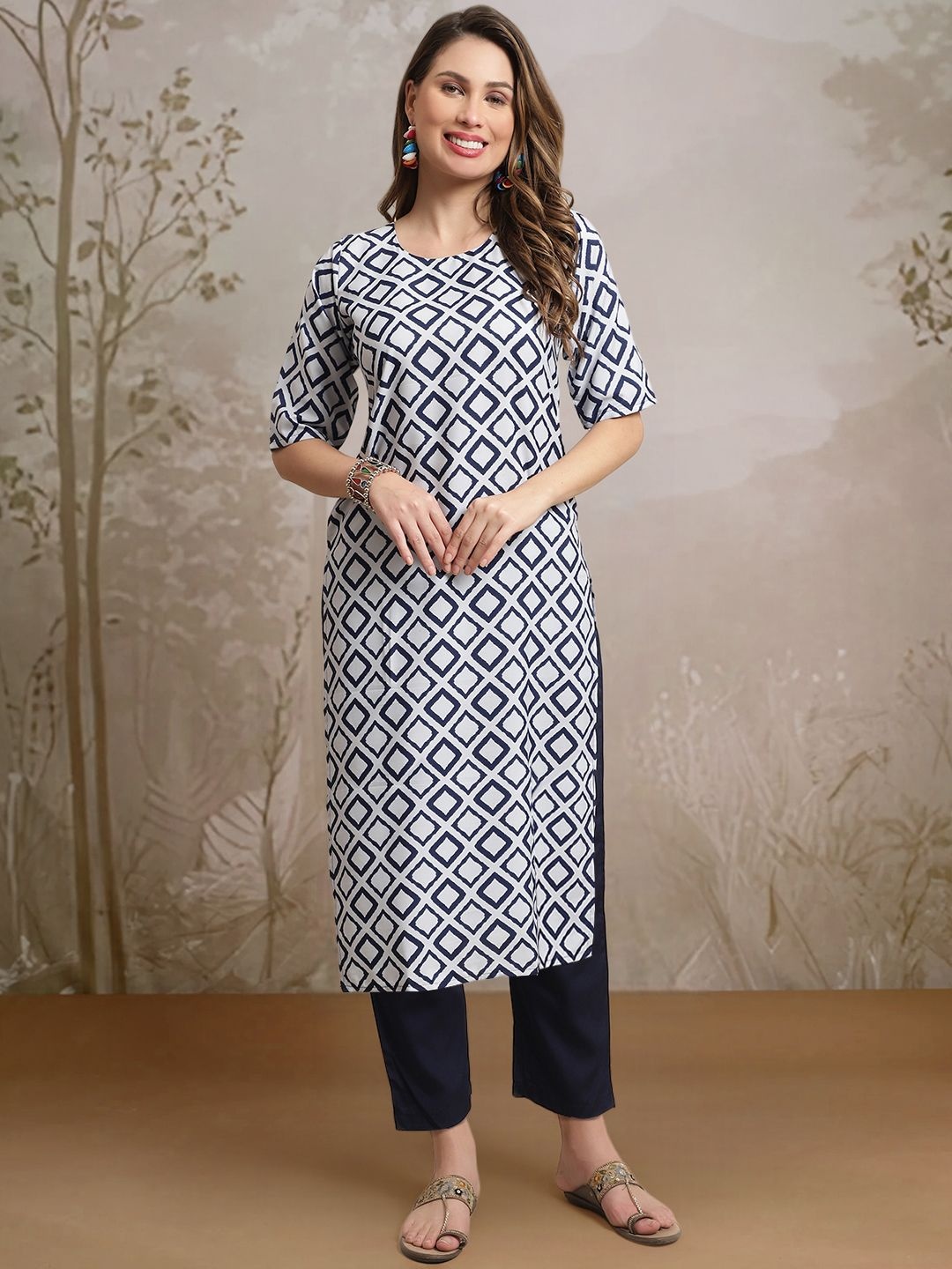 

7Threads Geometric Printed Round Neck Kurta with Trousers, Navy blue