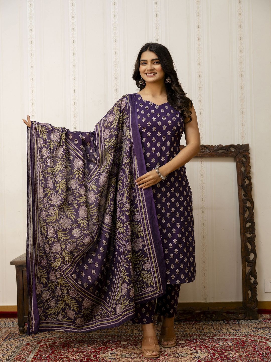 

Nayo Floral Printed Sweet Heart Neck Straight Pure Cotton Kurta With Trousers And Dupatta, Purple