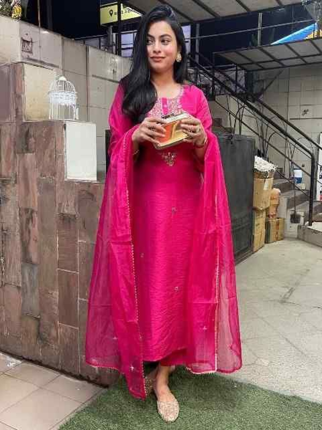 

HERE&NOW Floral Embroidered Chanderi Silk Straight Kurta With Trousers And Dupatta, Pink