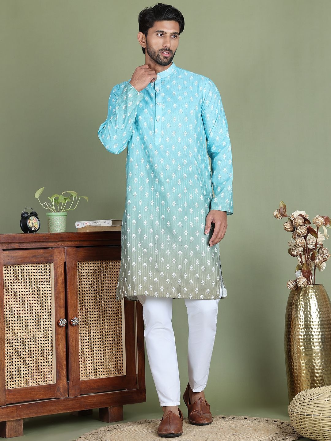 

Anouk Blue Floral Printed Mandarin Collar Sequinned Straight Kurta With Pyjama