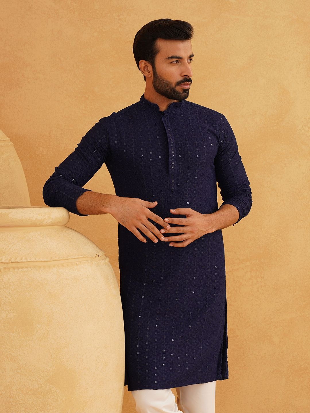 

SOJANYA Chevron Embroidered Sequinned Mandarin Collar Pure Cotton Kurta With Churidar, Navy blue