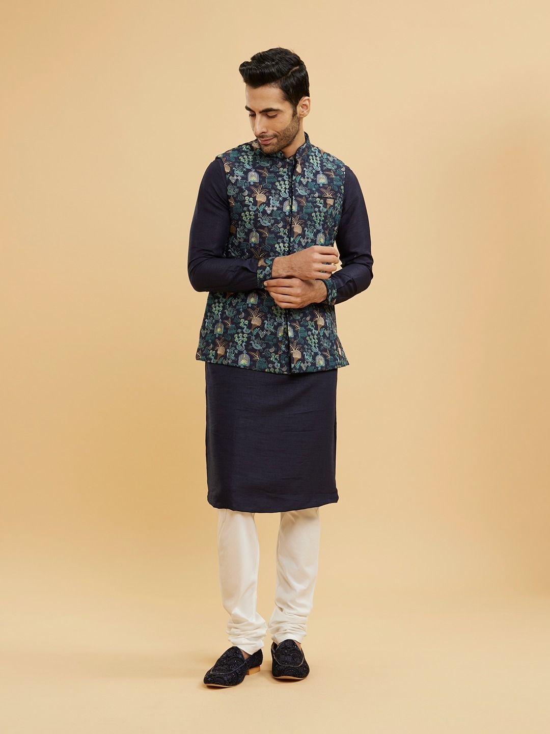 

Twamev Men Regular Sequinned Kurta with Churidar And Jacket, Blue