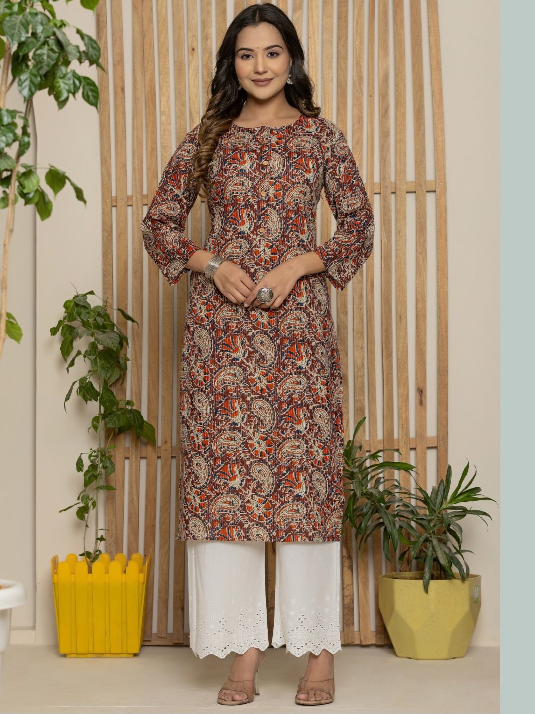 

VEDANA Ethnic Motifs Printed Round Neck Cotton Straight Kurta, Maroon