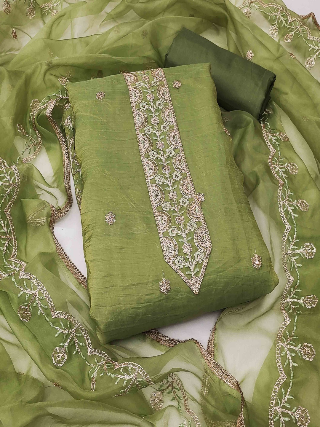 

KALINI Floral Embroidered Sequinned Unstitched Dress Material, Green
