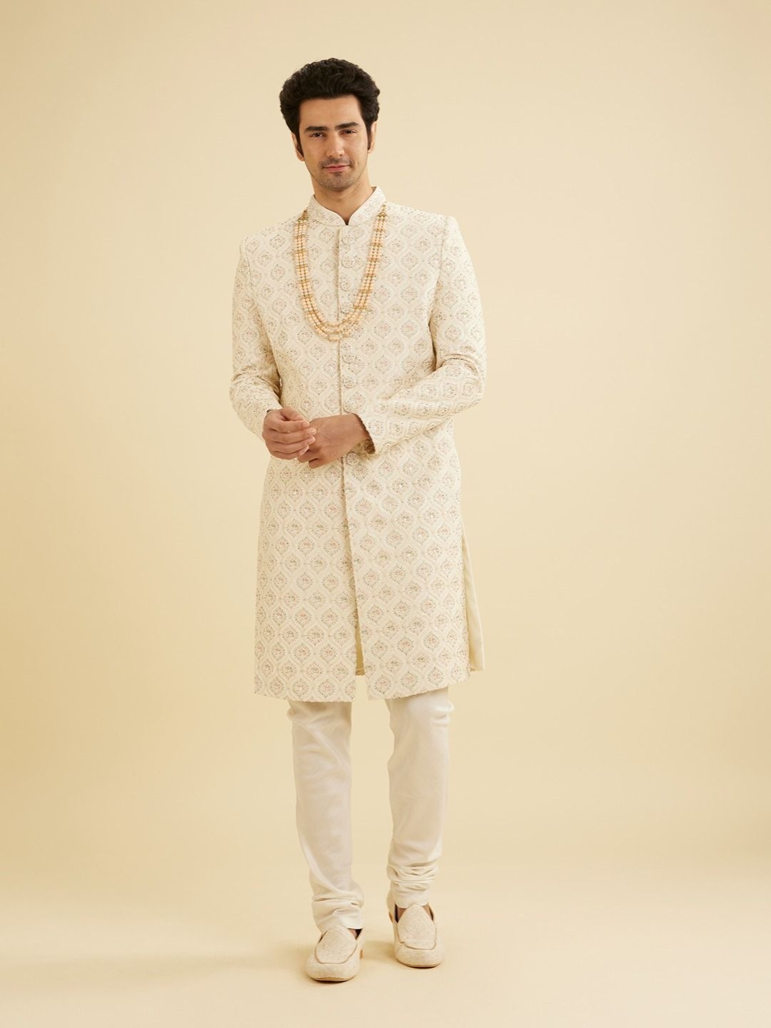 

Manyavar Men Embroidered Sherwani Set, Cream