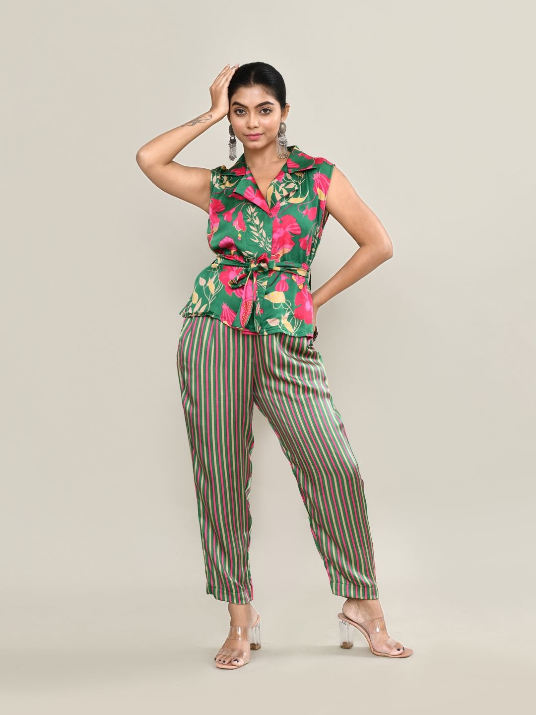 

The Maple Floral Printed Lapel Collar Top With Trousers, Green