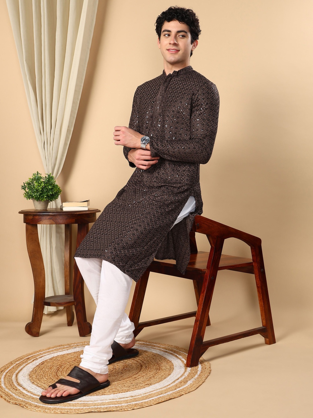 

TATTVA Embroidered Thread Work Mandarin Collar Straight Kurta, Coffee brown