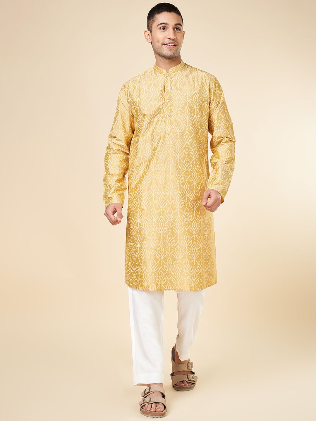 

indus route by Pantaloons Bandhani Printed Mandarin Collar Straight Kurta, Mustard