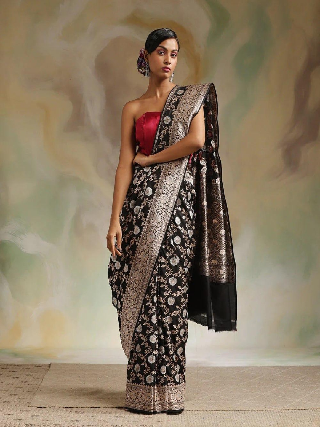 

Kriyansh Woven Design Zari Kanjeevaram Saree, Black