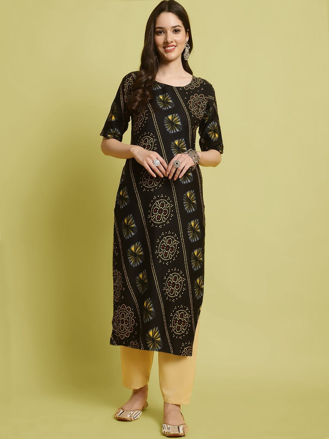 

7Threads Bandhani Printed Round Neck Straight Kurta with Trousers, Black
