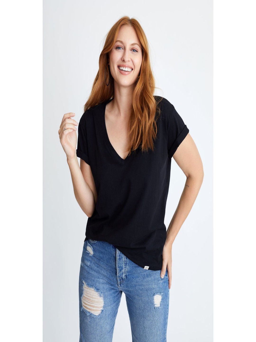 

COLOR CAPITAL Women 2 V-Neck Extended Sleeves Pockets T-shirt, Black