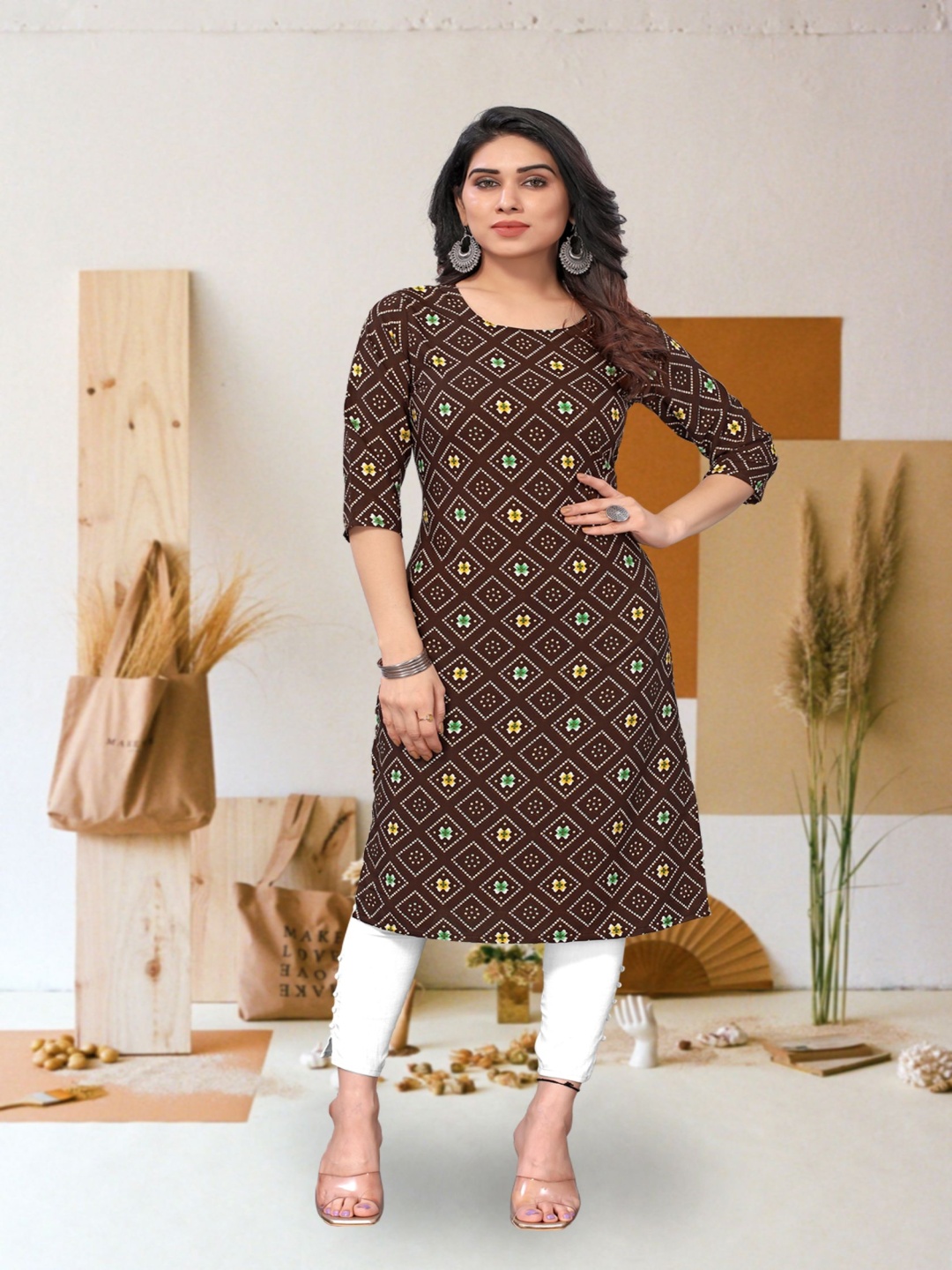 

KETAKI FASHION Geometric Printed Round Neck Straight Kurta, Brown
