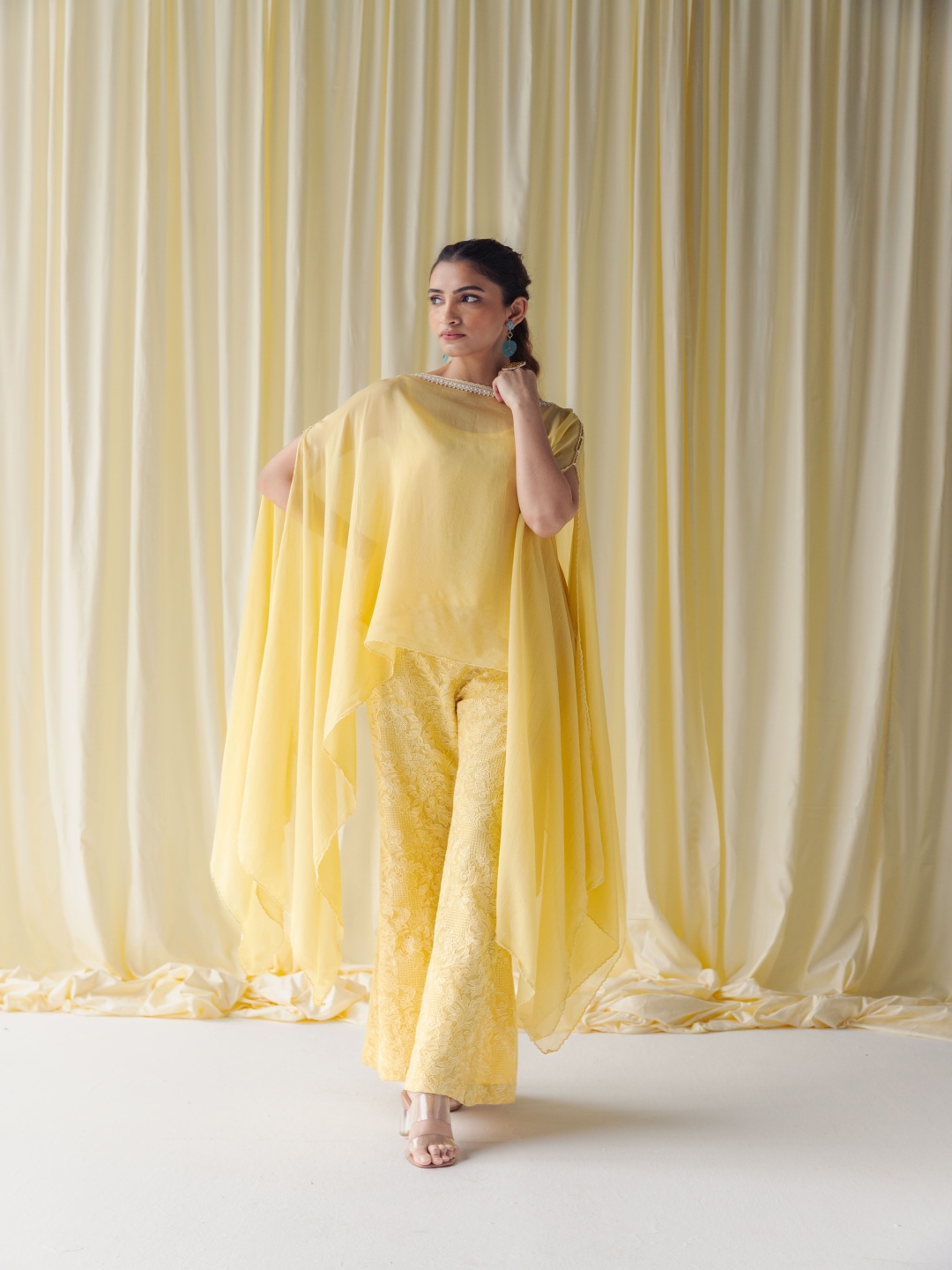 

Label Naariti Embellished Boat Neck Short Sleeves Top With Palazzo, Yellow