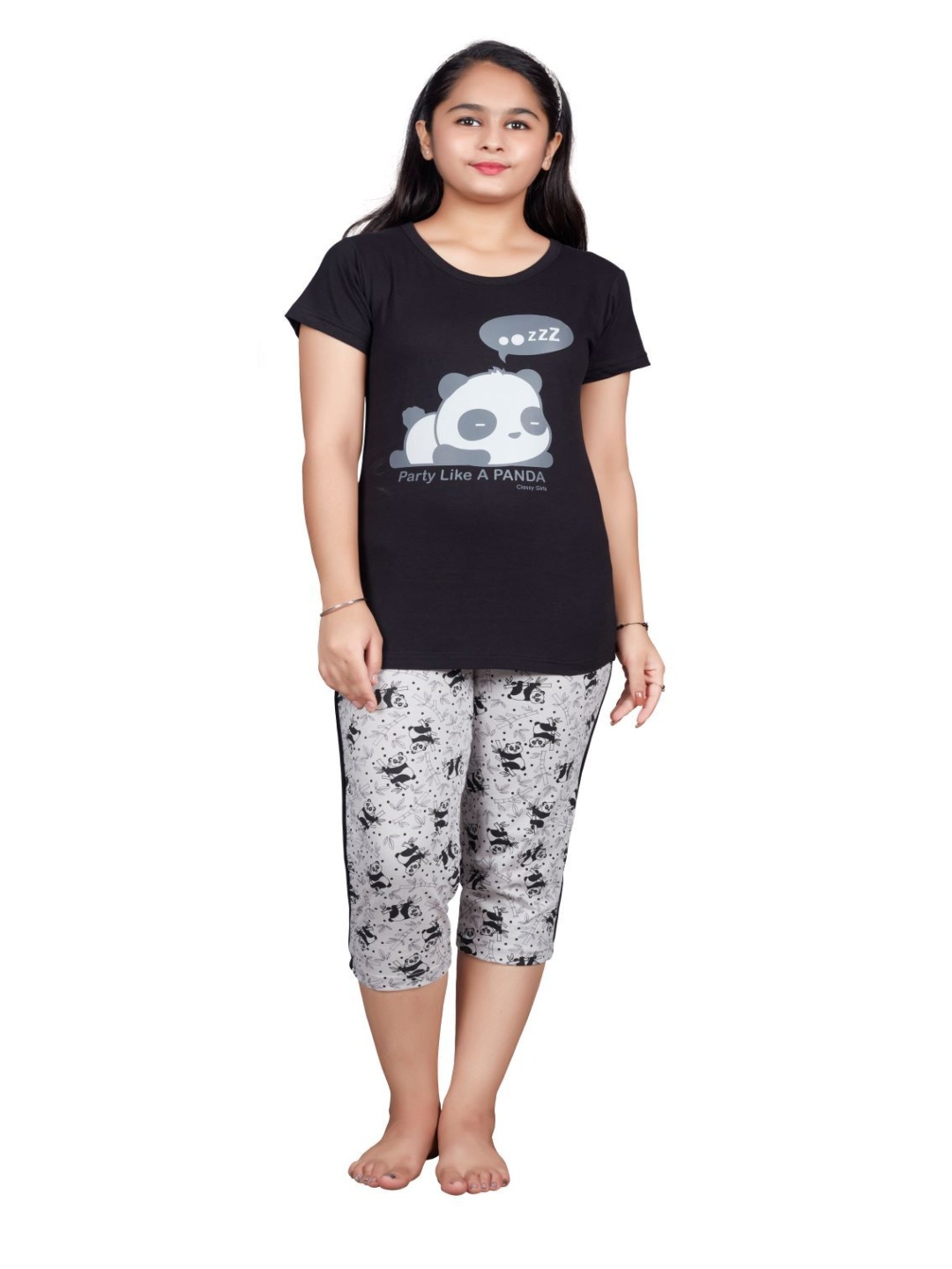 

Tee Weavers Girls Printed Pure Cotton Night suit, Black