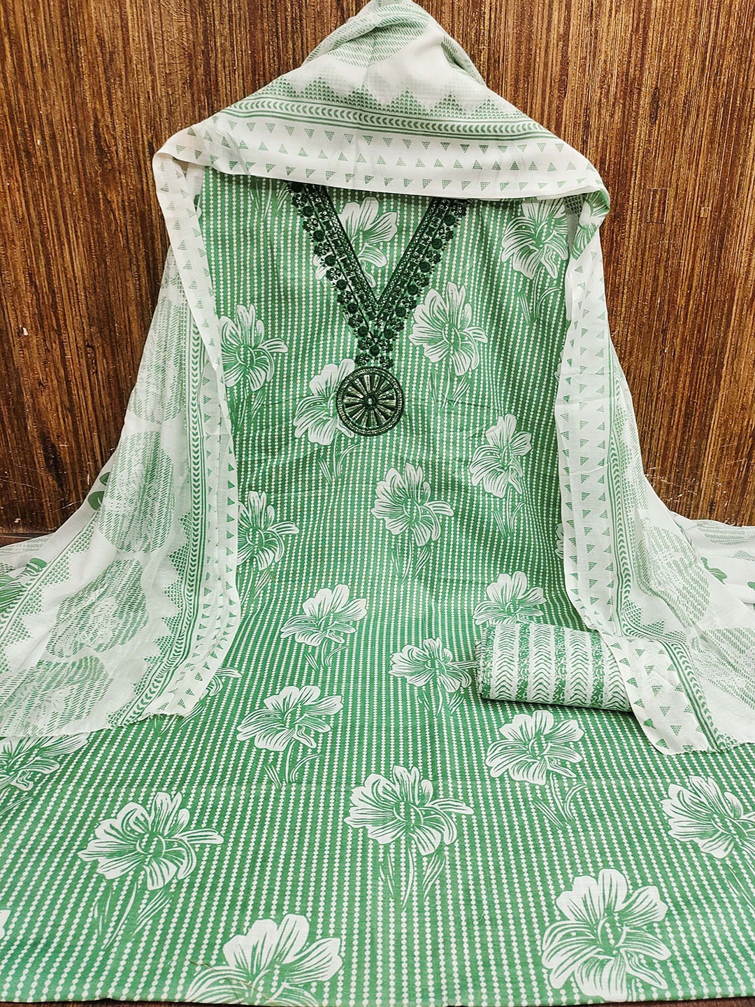 

MANVAA Floral Printed Unstitched Dress Material, Green