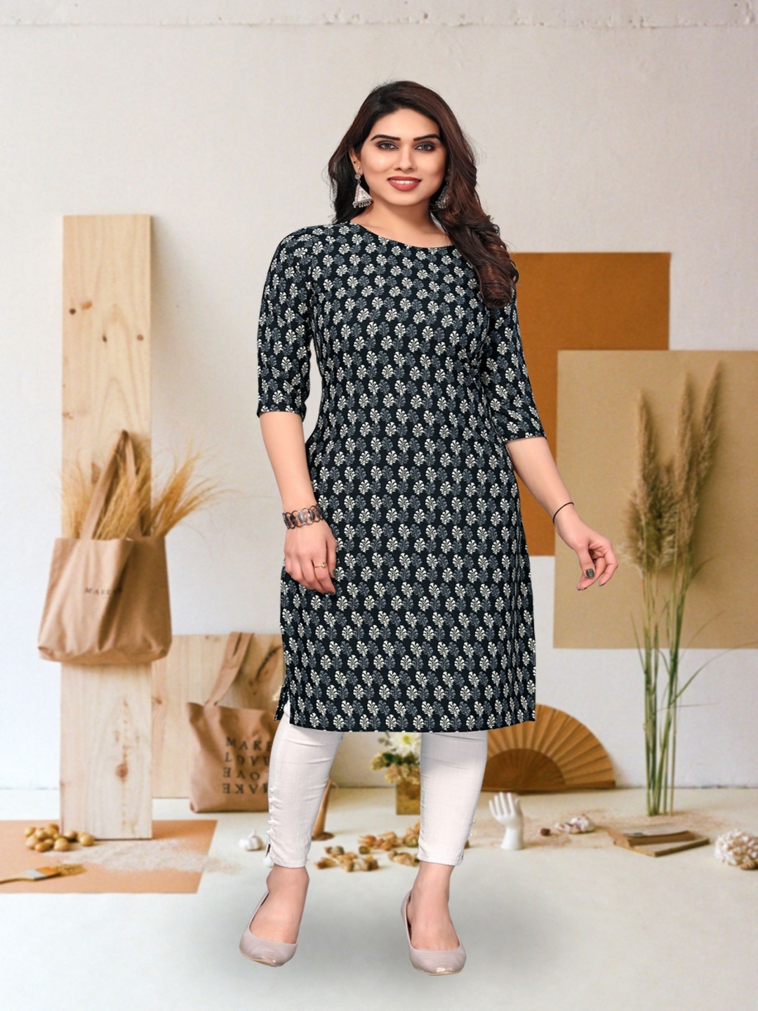 

KETAKI FASHION Ethnic Motifs Printed Straight Kurta, Black
