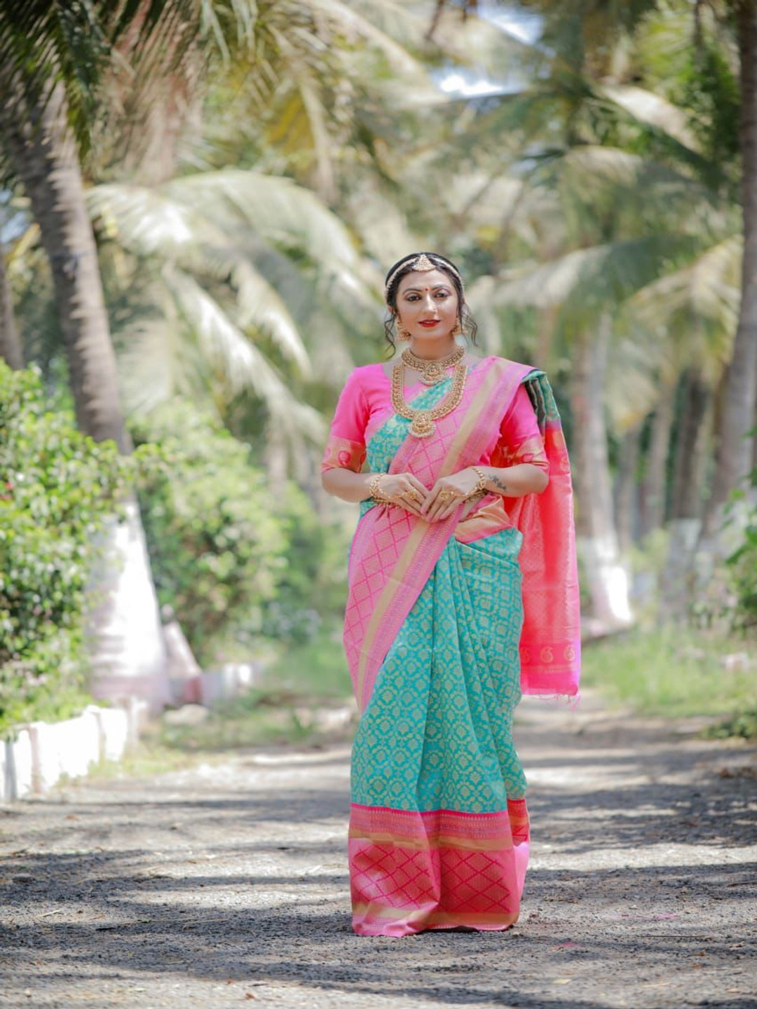

ZIBLON Woven Design Zari Pure Silk Kanjeevaram Saree, Blue