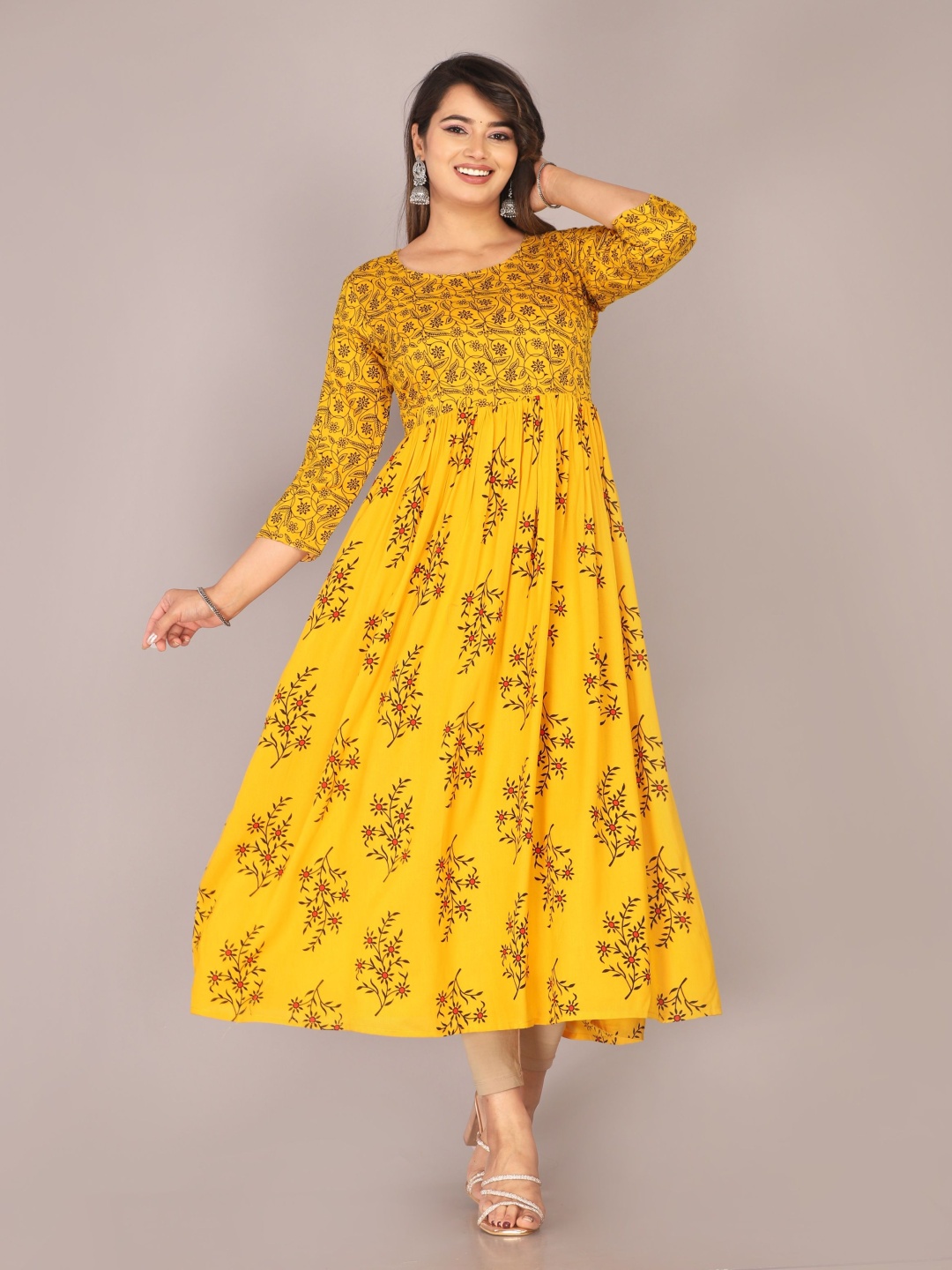 

PRIYAGANI GARMENTS Floral Printed Anarkali Kurta, Yellow