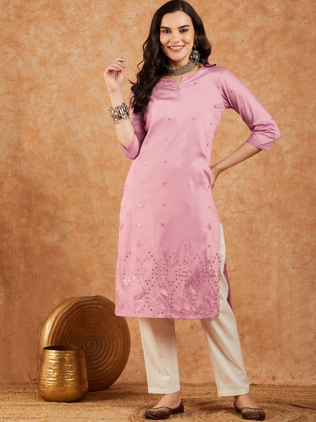 

Sangria Notch Neck Mirror Work Straight Kurta, Mauve