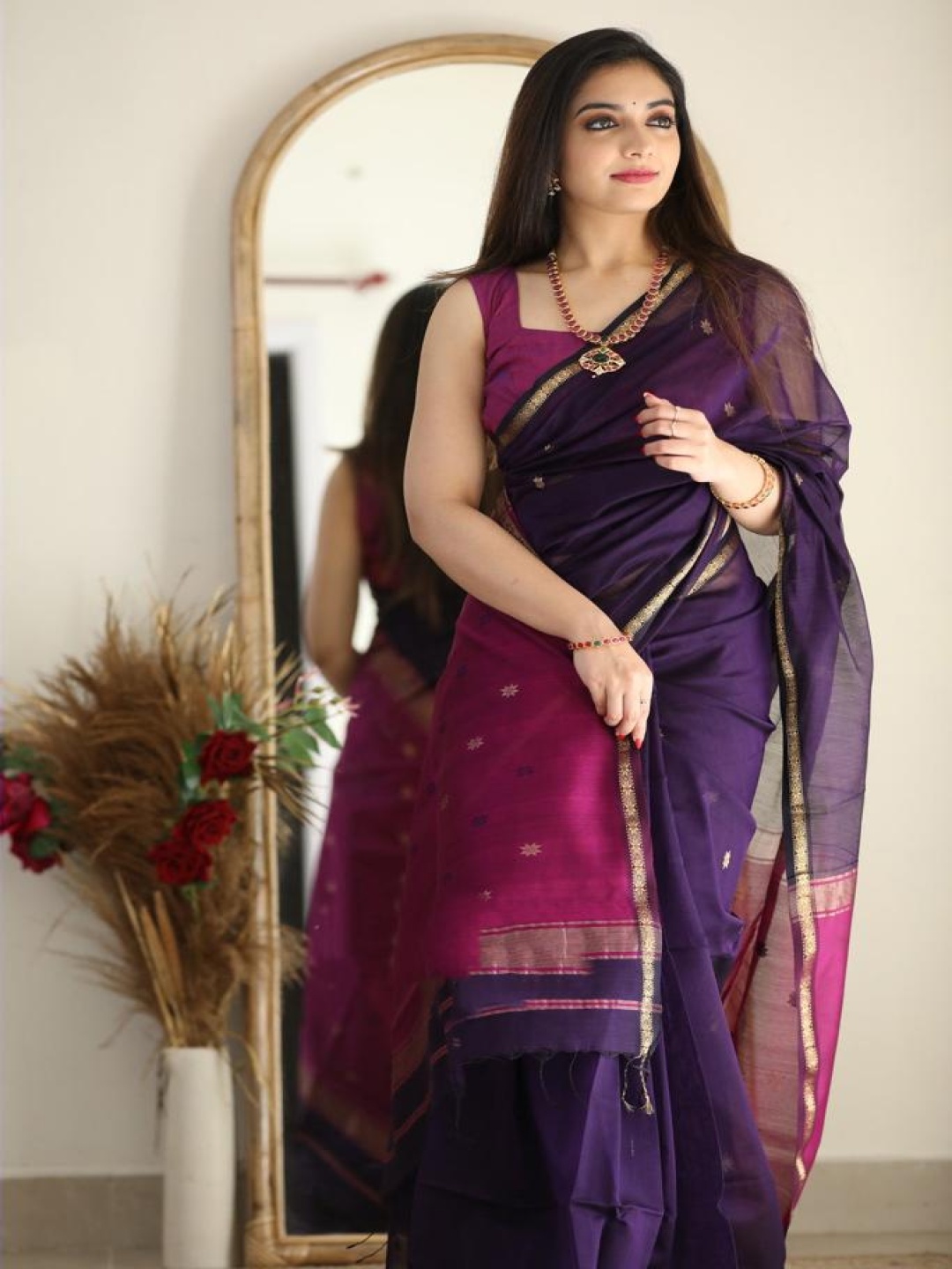 

revika Woven Design Zari Pure Silk Kanjeevaram Saree, Purple