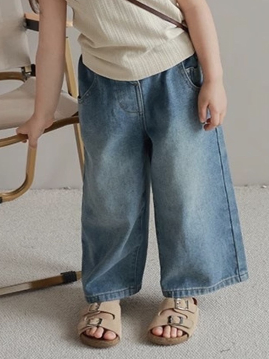 

LULU & SKY Girls Wide Leg Light Fade Jeans, Blue
