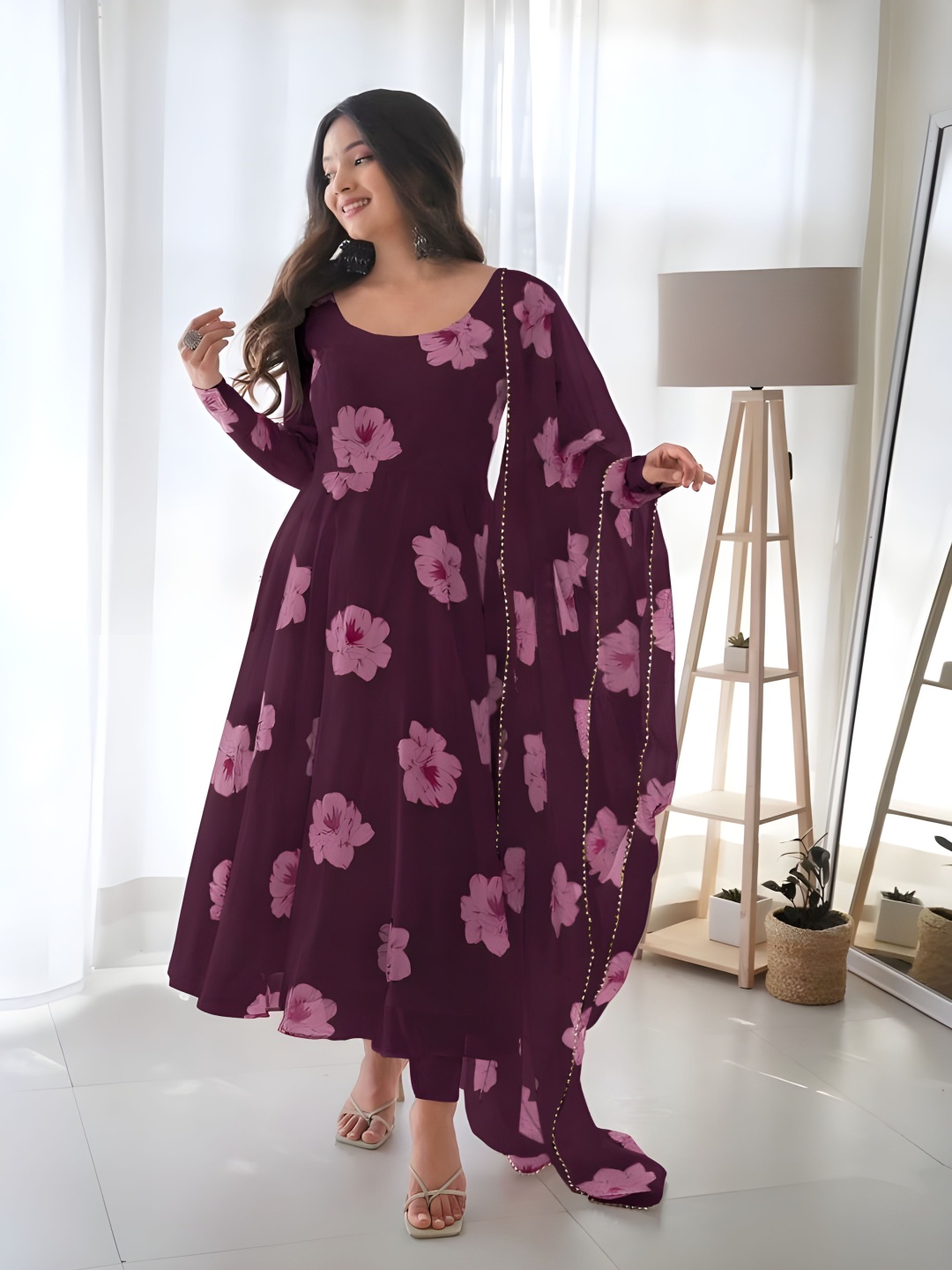 

KHODALCREATIN Floral Printed Kurta with Pyjamas & Dupatta, Purple
