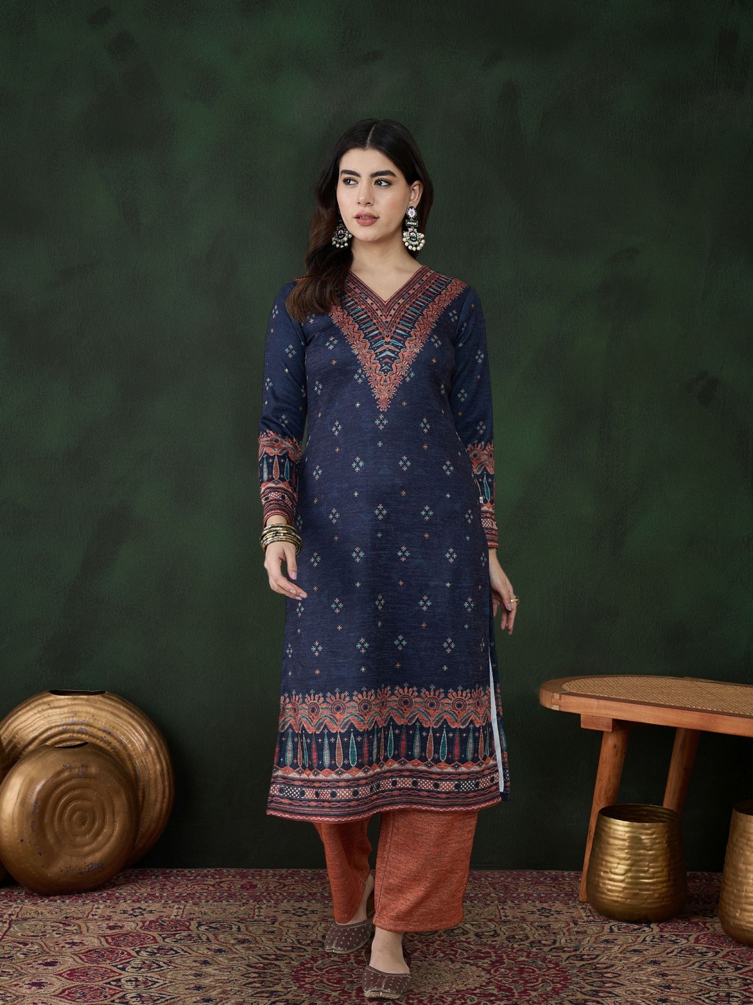 

SAHASIKA Women Regular Kurta with Trousers, Navy blue