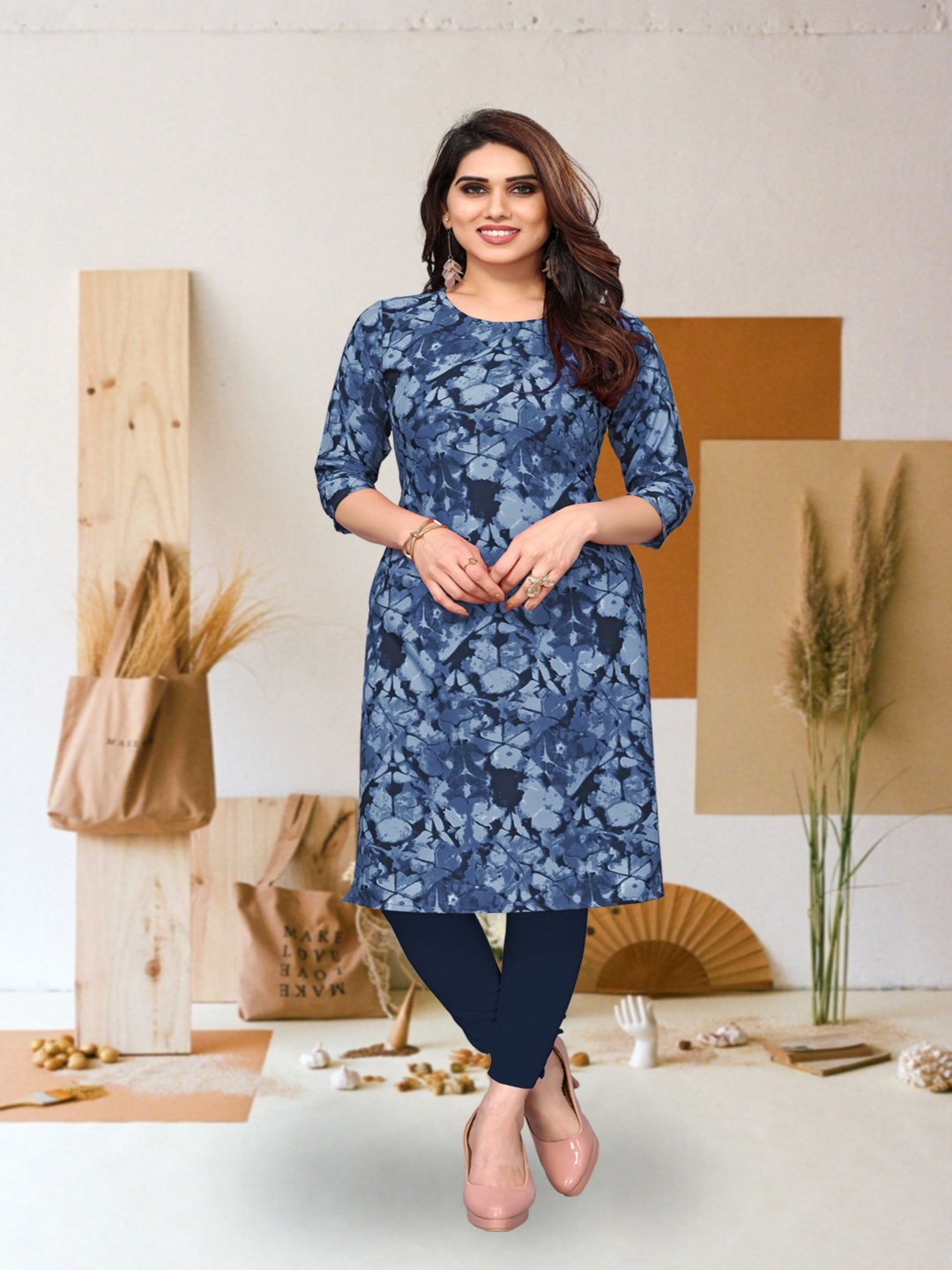 

KETAKI FASHION Floral Printed Straight Kurta, Navy blue
