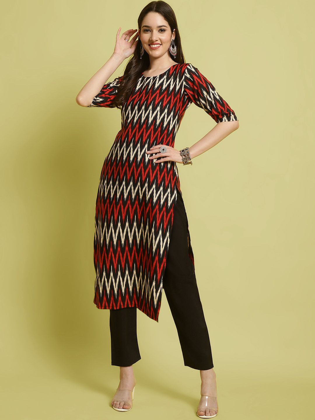 

7Threads Geometric Printed Round Neck Straight Kurta With Trousers, Black