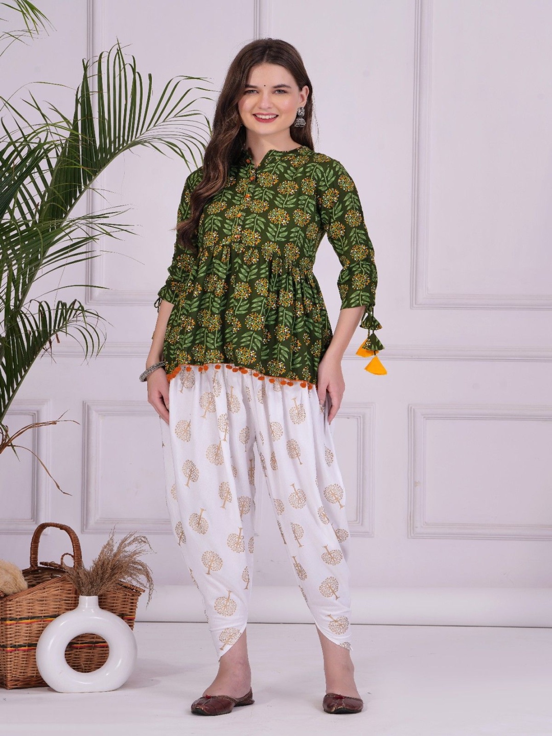 

Royal Marque Floral Printed Panelled A-Line Kurti with Dhoti Pants, Green