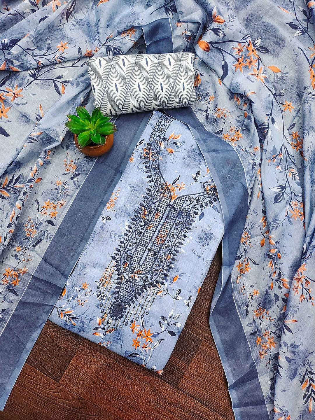 

MANVAA Floral Printed Thread Work Unstitched Dress Material, Grey