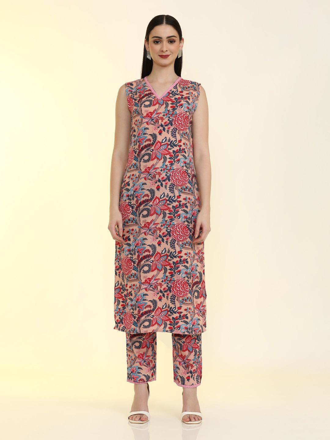 

Jaipur Kurti Floral Printed Gotta Patti Straight Kurta With Trousers, Peach