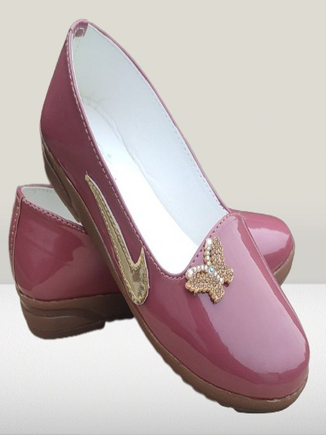 

NEW LATEST Girls Slip-On Loafers, Peach