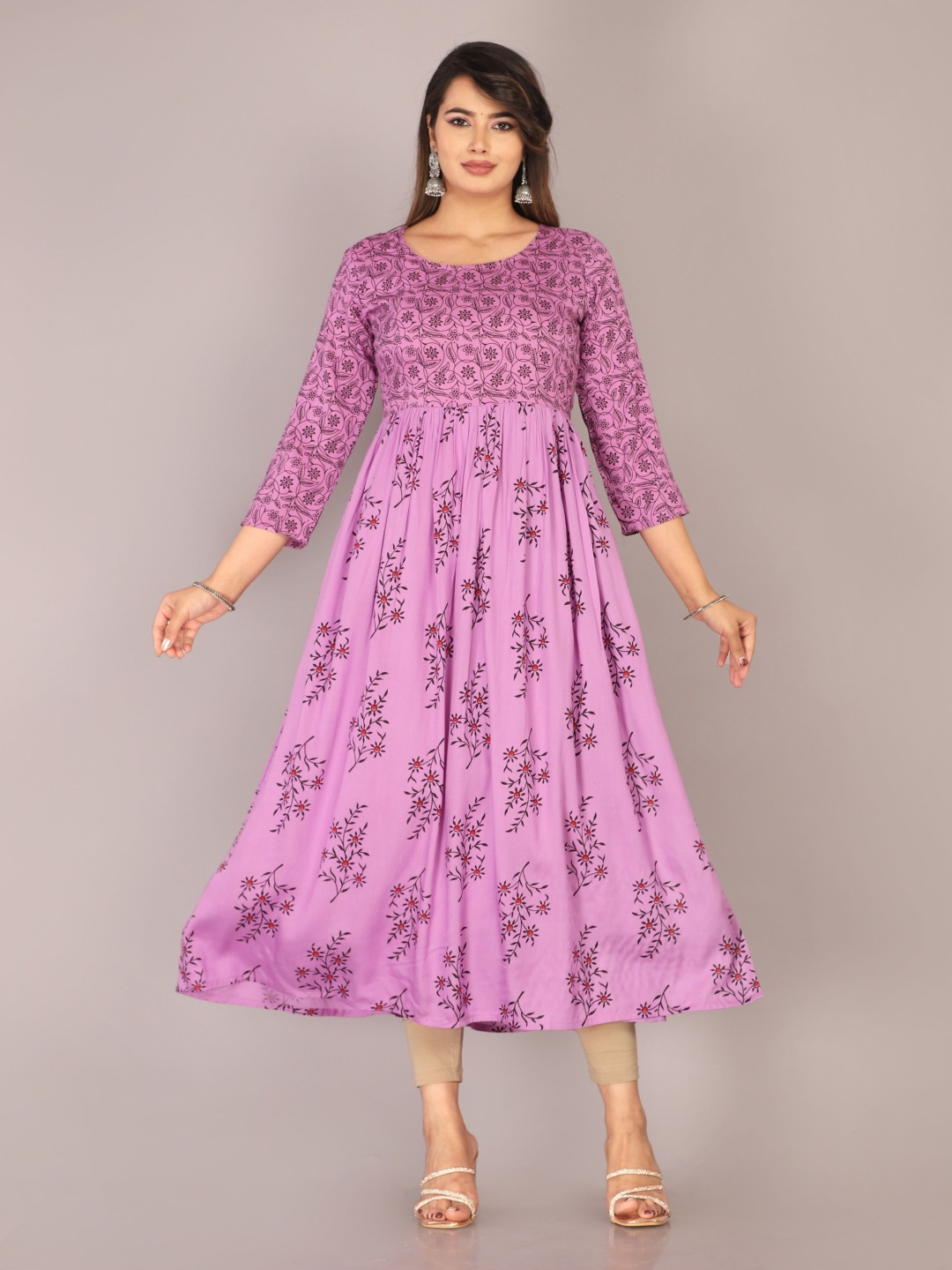 

PRIYAGANI GARMENTS Floral Printed Anarkali Kurta, Purple