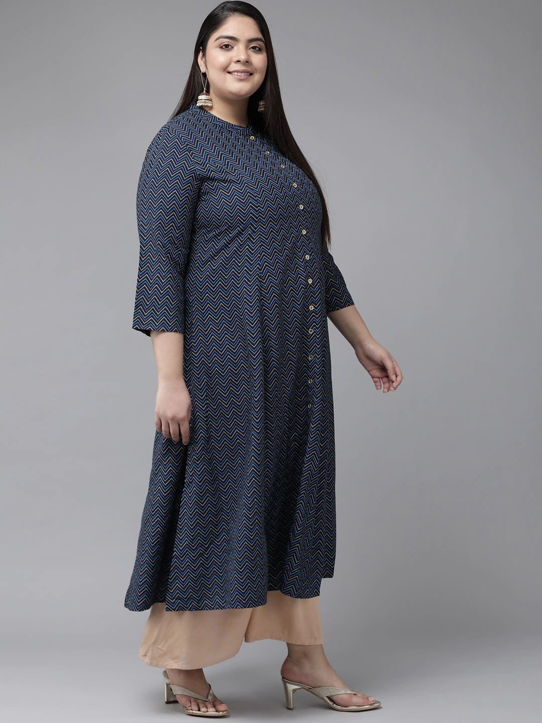 

KALINI Plus Size Chevron Printed Mandarin Collar Panelled A-Line Kurta, Navy blue