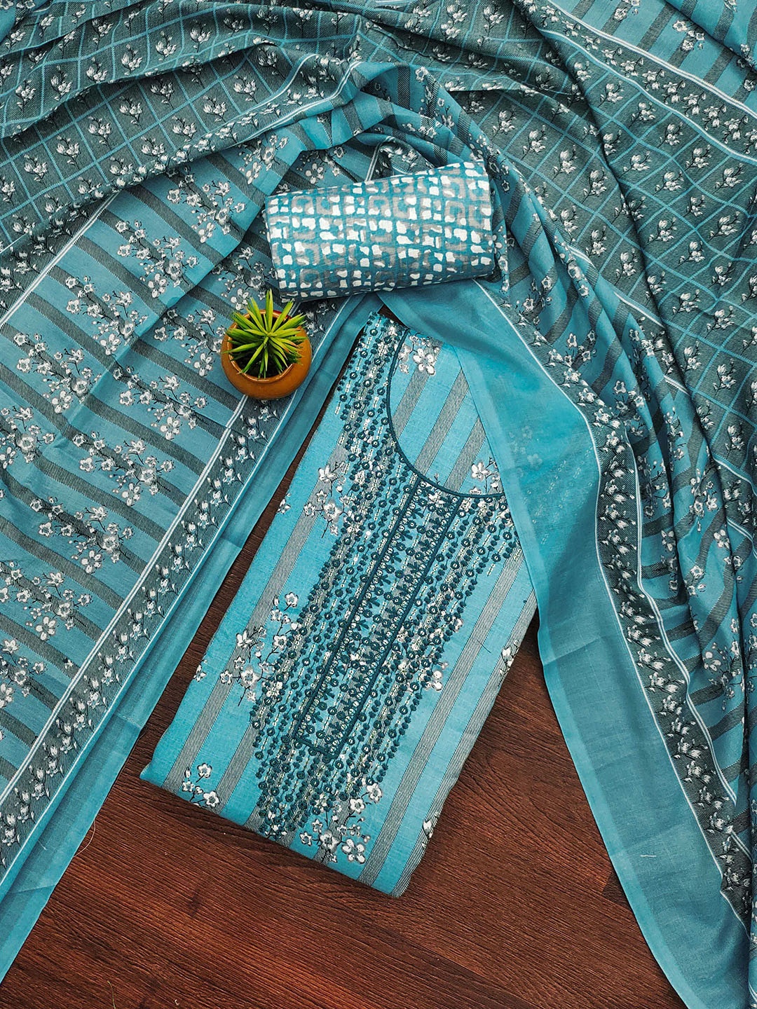 

MANVAA Floral Embroidered Sequinned Cotton Unstitched Dress Material, Sea green