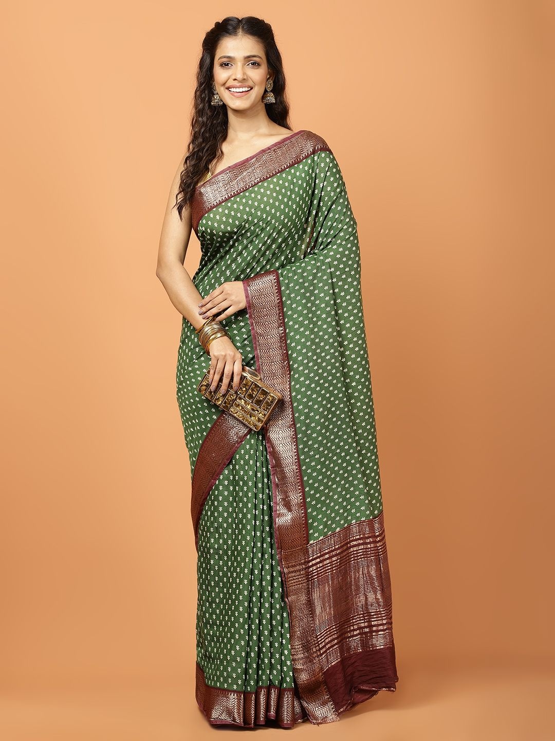 

Meena Bazaar Ethnic Motifs Printed Zari Saree, Green