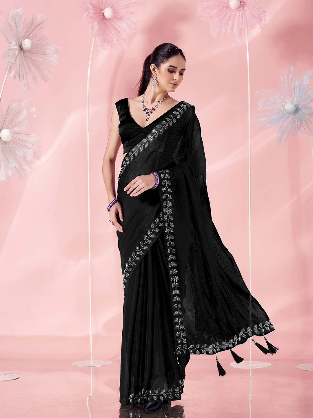 

Tikhi Imli Women Beads and Stones Saree, Black